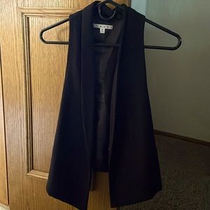Women’s CABI vest